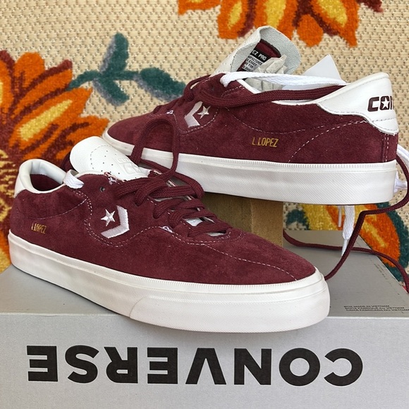 Converse Shoes - Converse 171329C
LOUIE LOPEZ PRO OX
DEEP BORDEAUX/WHITE/WHITE
WMNS sneakers